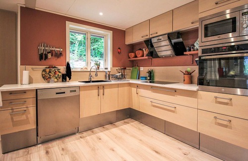 Hastveda House | Lovely home in Hästveda with WiFi