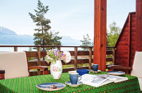 Kvinnherad House | Lovely home in Hatlestrand with WiFi