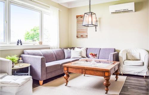 Suldal House | Lovely Home In Hebnes With House A Mountain View