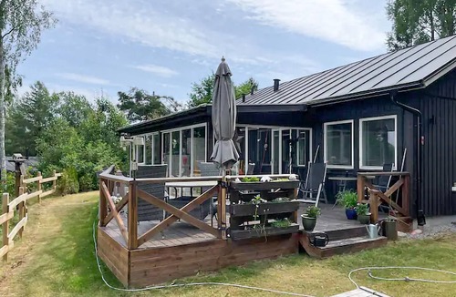 Heby House | Lovely home in Heby with WiFi