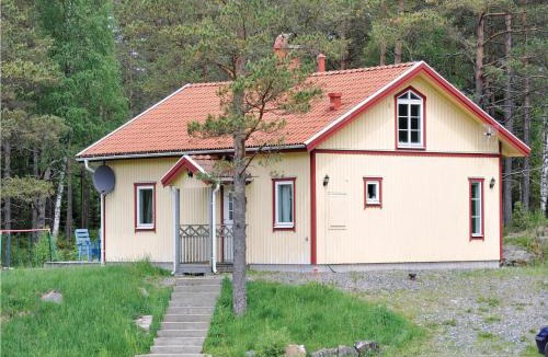 Hedekas House | Lovely Home In Hedekas With Ethernet Internet