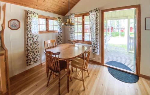 Unnaryd House | Lovely Home In Jälluntofta With Sauna