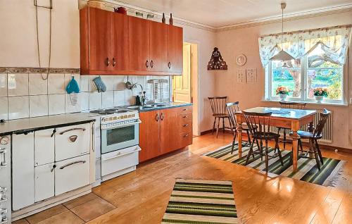 Korsberga House | Lovely Home In Korsberga With Lake View