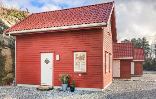 Lyngdal House | Lovely Home In Lyngdal With Wifi