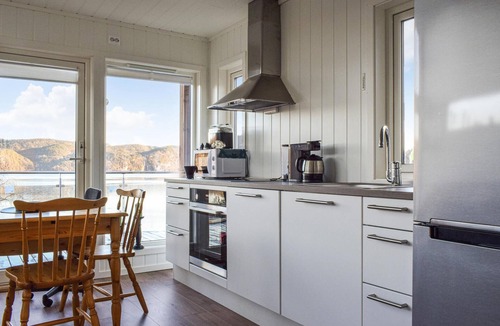 Lund House | Lovely home in Moi with kitchen