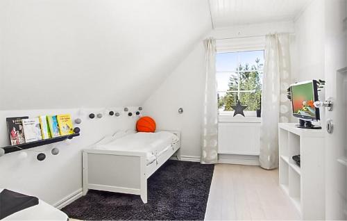 Nykoping House | Lovely Home In Nyköping With House Sea View