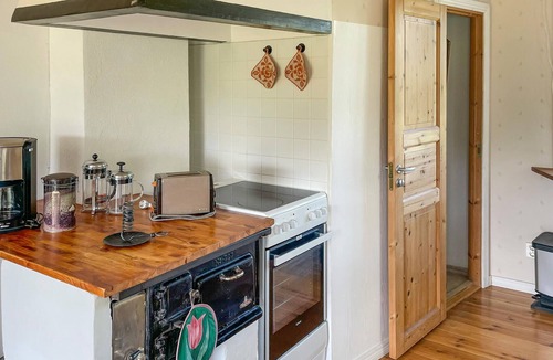 Ramnas House | Lovely home in Ramnäs with lake view