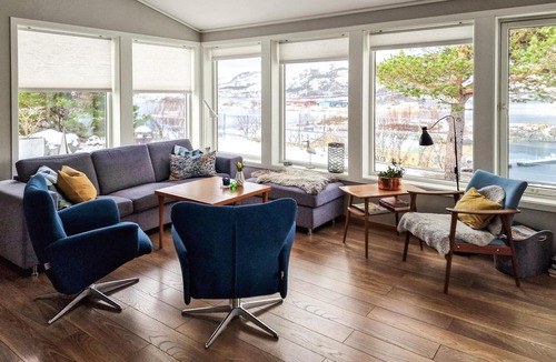 Afjord House | Lovely home in Revsnes with WiFi