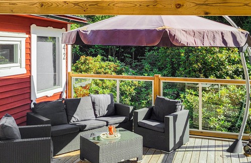 Ronneby House | Lovely home in Ronneby with kitchen