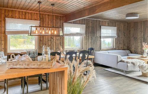 Sjusjoen House | Lovely Home In Sjusjøen With Sauna
