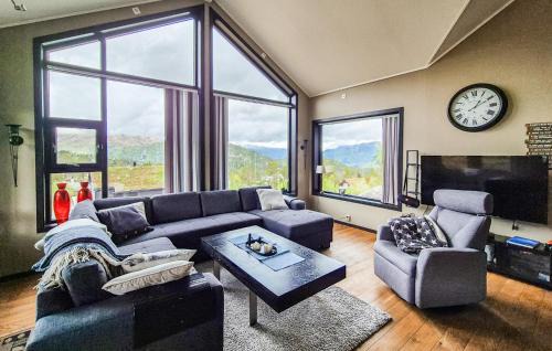 Odda House | Lovely Home In Skare With Wifi
