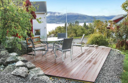 Ardal i Ryfylke House | Lovely home in Skiftun with house sea view
