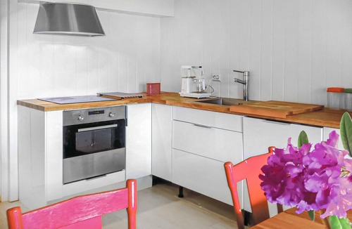 Glomset House | Lovely home in Skodje with house a mountain view