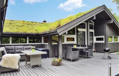 Risor House | Lovely Home In Søndeled With Sauna