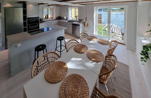 Stillingson House | Lovely home in Stillingsön with WiFi