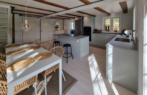 Stillingson House | Lovely home in Stillingsön with WiFi