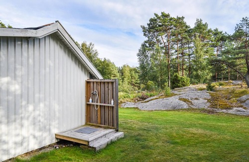Stromstad Municipality House | Lovely home in Strömstad with WiFi