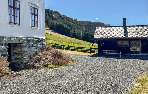 Hundorp House | Lovely Home In Svatsum With House A Mountain View