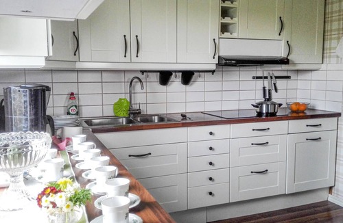 Tranas House | Lovely home in Tranås with lake view