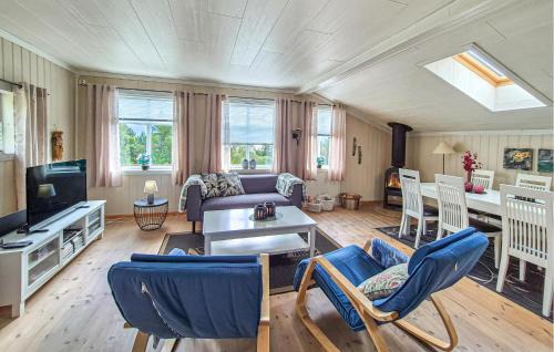 Kvinnherad House | Lovely Home In Utåker With House Sea View
