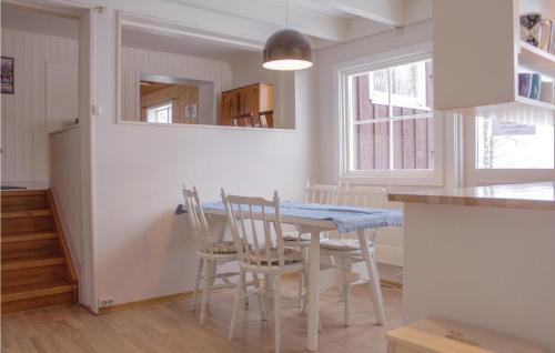 Hov House | Lovely Home In Vestsida With Wifi