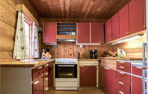 Engerdal Municipality House | Lovely Home In Drevsjø With Lake View