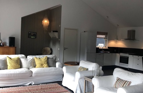Vaxtorp House | Lovely spaceious house. Big garden Outdoor hottub. Close to nature. Pet friendly
