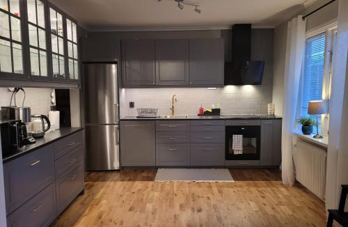 Sandviken Apartment | Lovely, spacious apartment with free parking