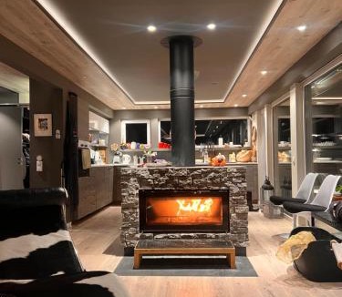 Tromso House | Luxuary Fjord Cabin with Sauna and Northern Light
