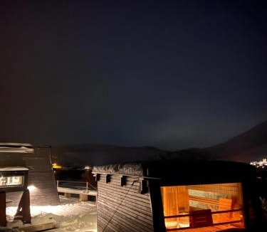 Tromso House | Luxuary Fjord Cabin with Sauna and Northern Light
