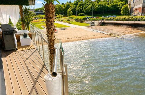 Tonsberg Apartment | Luxurious Central Apartment located on the city beach