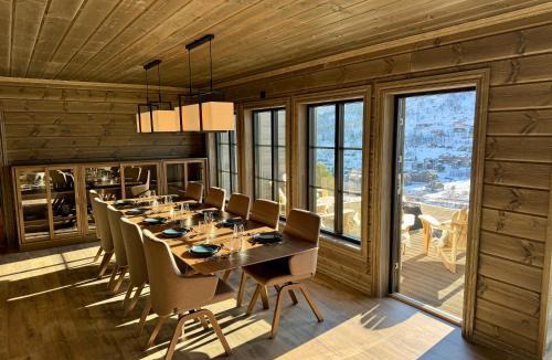 Møre og Romsdal Ski Chalet | Luxurious chalet for family and friends