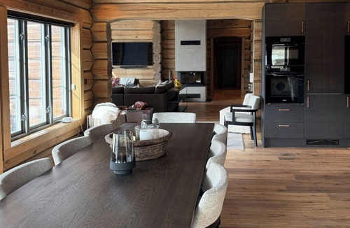 yer House | Luxurious log cabin at Mostertoppen