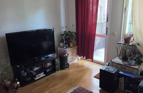 Spanga - Tensta Apartment | Luxury Apartment - The subway is right outside the apartment