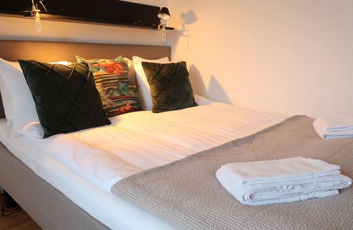 Hallonbergen Apartment | Luxury Business Apartment up to 4 people By City Living - Umami