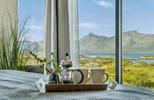 Vagan Apartment | Luxury Cabin in beautiful Lofoten with Jacuzzi and sauna