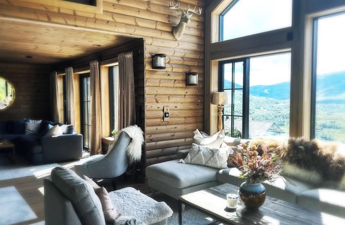Maurset Ski Chalet | Luxury cabin in Hardangervidda National Park with panoramic views