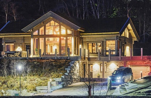 Møre og Romsdal House | Luxury cabin with views