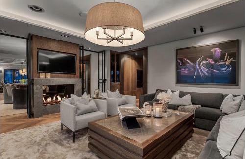 Trondheim Apartment | Luxury Fjord View Penthouse, Terrace and comfort ! Free private parking spot