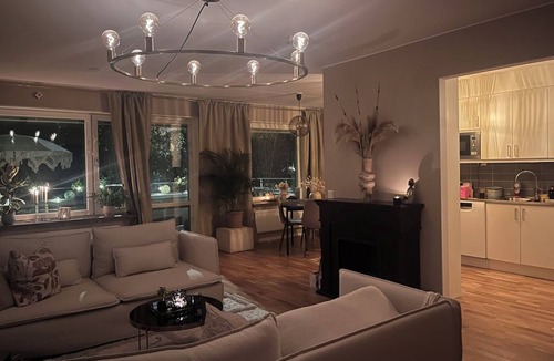 Hagersten Apartment | Luxury Green Home. Central Stockholm. Pets are welcome. Family friendly.terrace