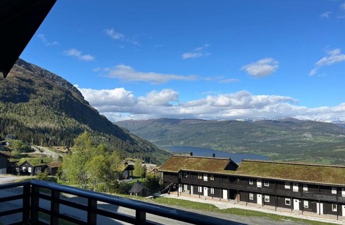 Voss Apartment | Luxury Lake & Mountain View Apartment - Balcony
