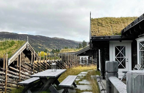 Nore og Uvdal House | Luxury log cabin by Hardangervidda