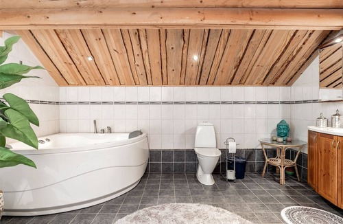 Bergsjo Cabin | Luxury log cabin (hot tub, wood stove, nature & northern lights) - Gränsfors 354