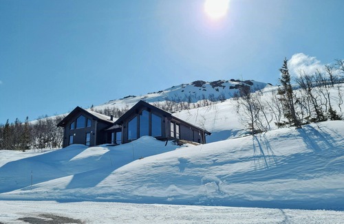 Atra House | Luxury mountain home with view on Gaustablikk