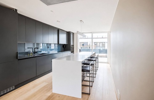Bjørvika Apartment | Luxury Penthouse | Sea Views & Terraces | 3 Bed, 2 Bath | Walk to Opera & MUNCH