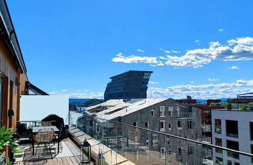 Bjørvika Apartment | Luxury Penthouse | Sea Views & Terraces | 3 Bed, 2 Bath | Walk to Opera & MUNCH