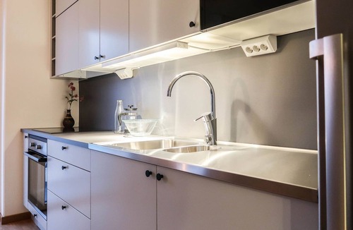 Hallonbergen Apartment | Luxury Studio Street View