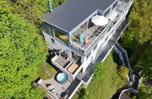 Ullern House | Luxury Treetop Villa-style Panoramic City Views