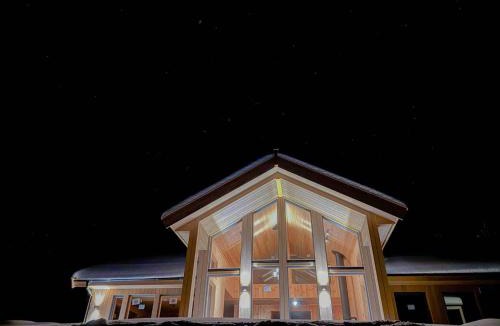 Lyngen House | Lyngen Vista - Arctic Boutique Lodge