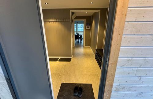 Kafjord House | Lyngenfjord Ski-To-Sea & Sauna